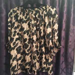 Sheer 3/4 Sleeve Leaf Blouse